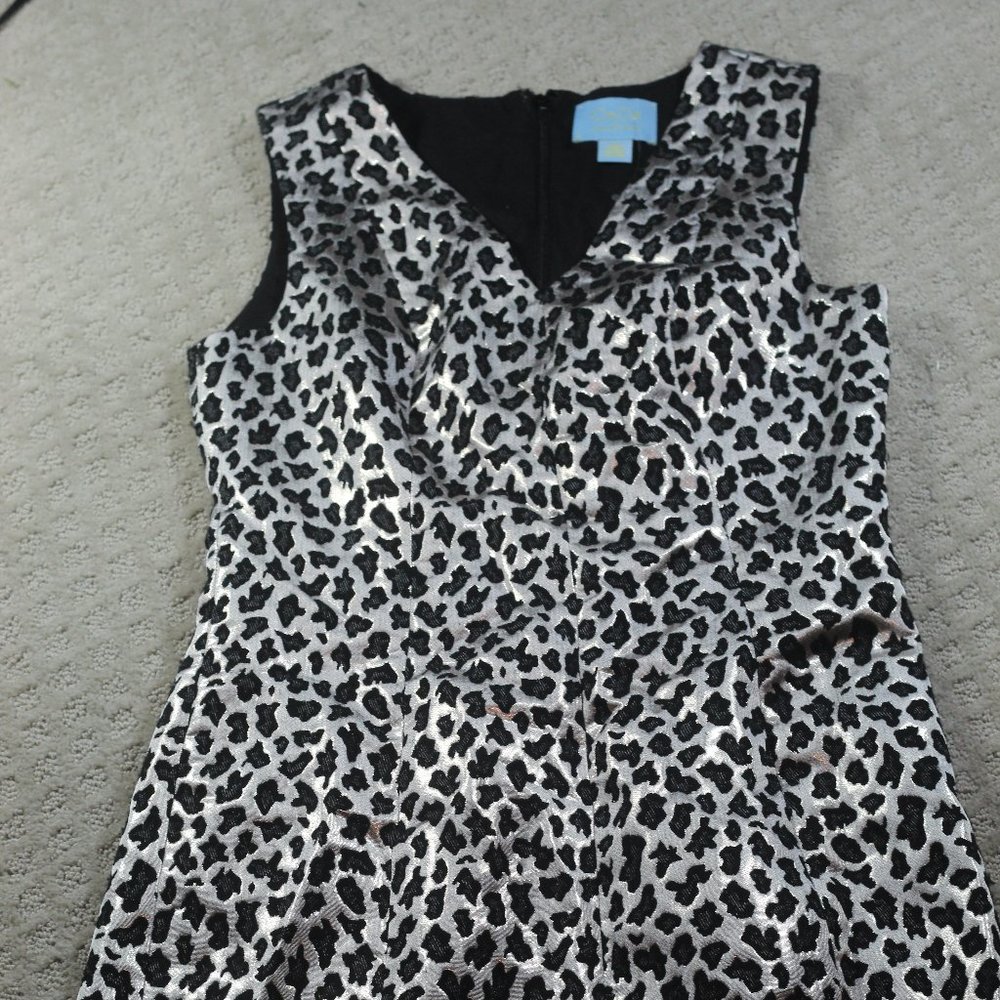 Cece Size 2 Metallic & Cheetah Print V-Neck Sheath Knee-Length Dress